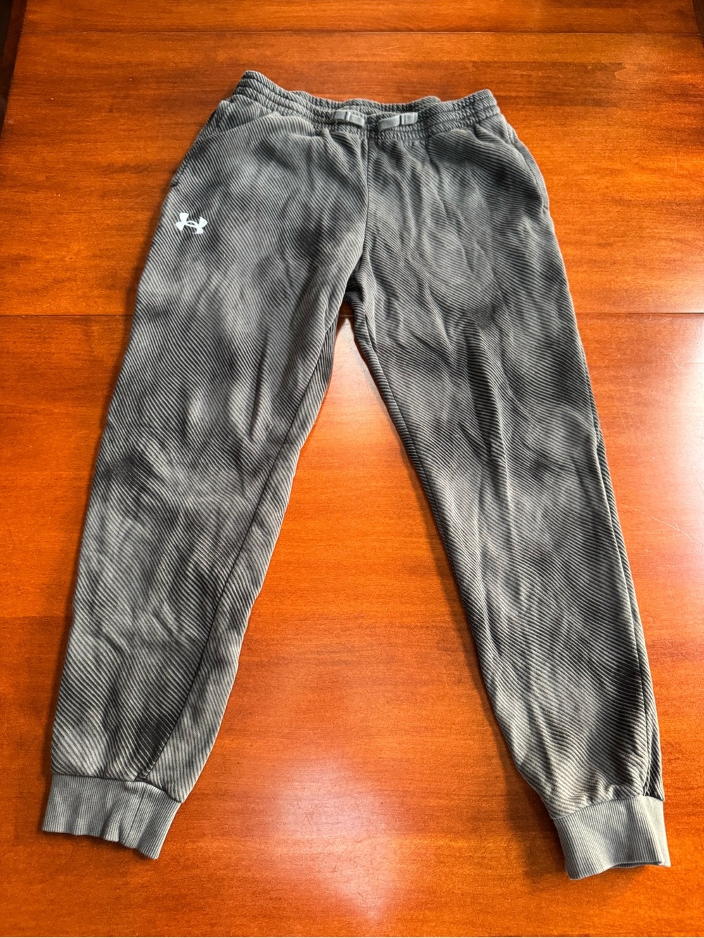 Under Armour Boys Youth XL Gray Fleece Jogger Pants Textured Athletic Sweatpants
